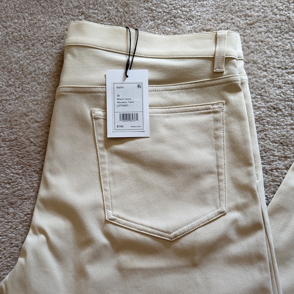 Theory Cream Raffi neoteric twill - Picture 5 of 11